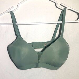 WonderNation Size 38 Bra w/Adjustable Straps. Adjustable Band Tightness